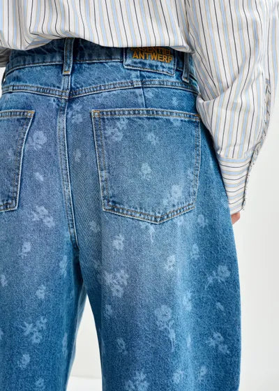 ESSENTIEL ANTWERP - JO1 Barrel Leg Jeans - Stylish Denim for Spring 2026