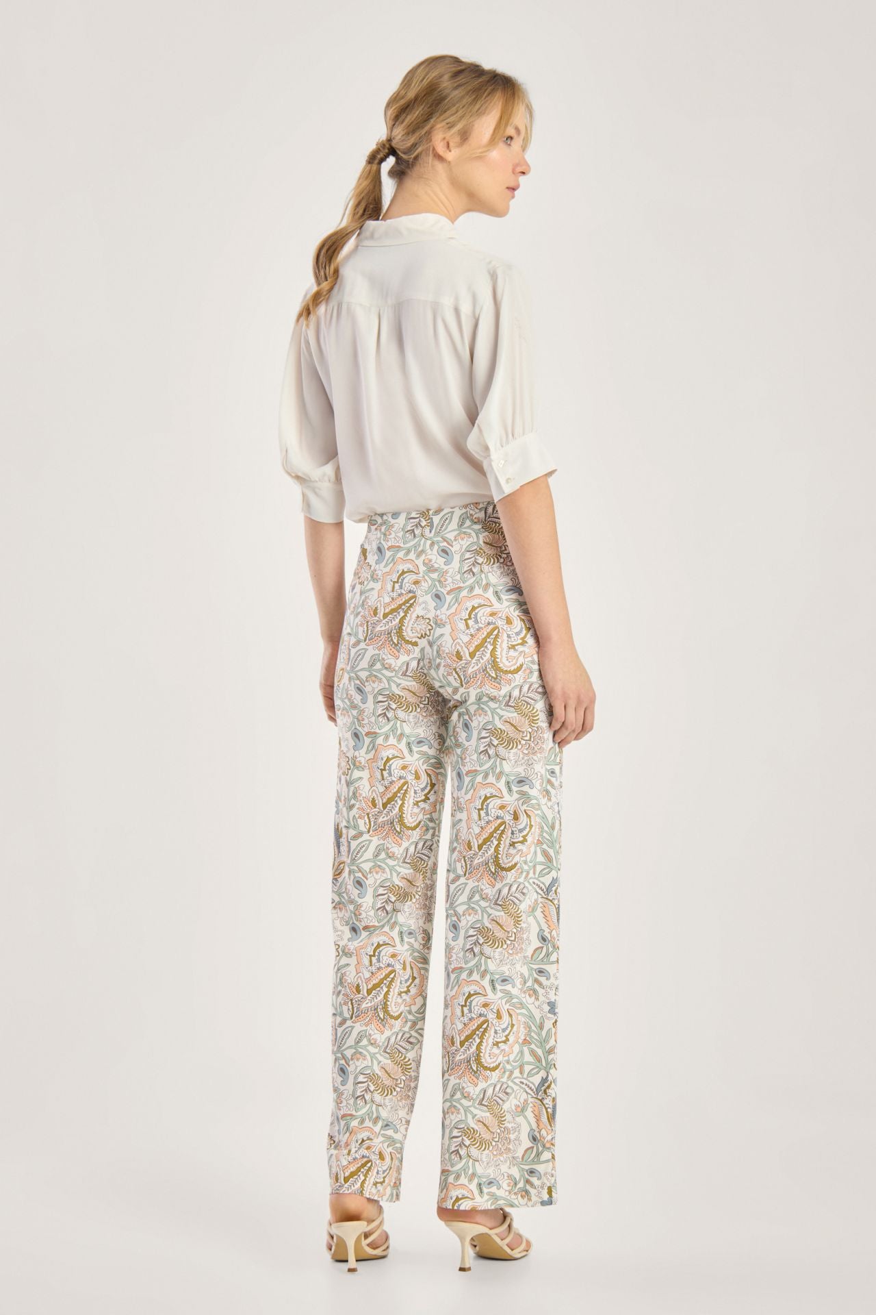 Seductive *  Kimberly Pastel Paisley Pants