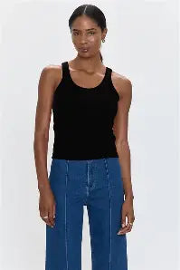 Full body of black curved hem tank top on model